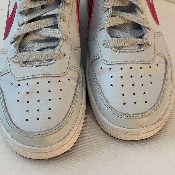 Nike Court Boroughs low 2 Platinum and Pink Athletic Size 5Y Sneakers - Picture 7 of 8